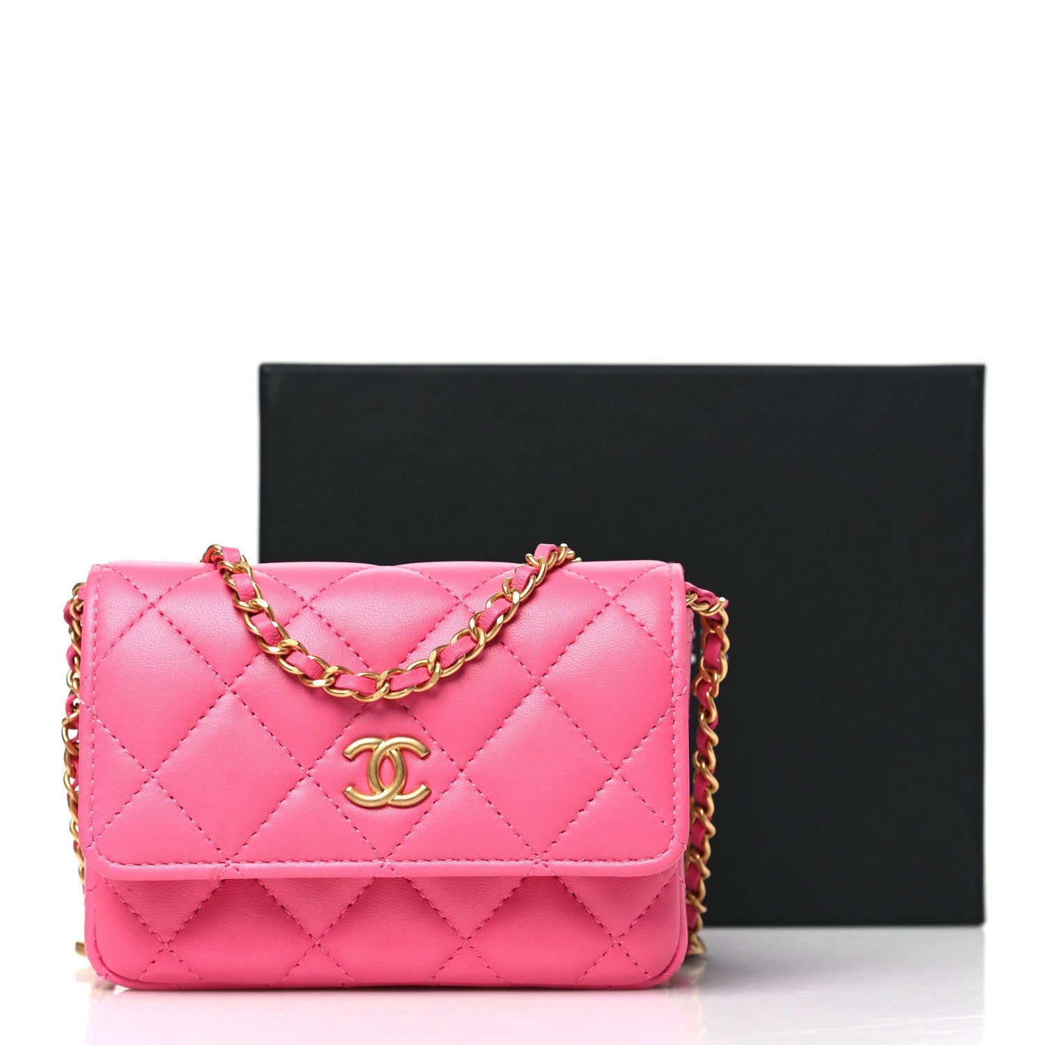 Lambskin Enamel Quilted Coco Hearts Clutch With Chain Pink