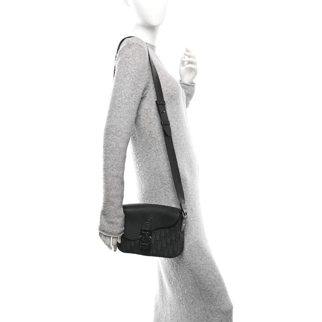 Oblique Jacquard Grained Calfskin Saddle Pouch With Strap Black