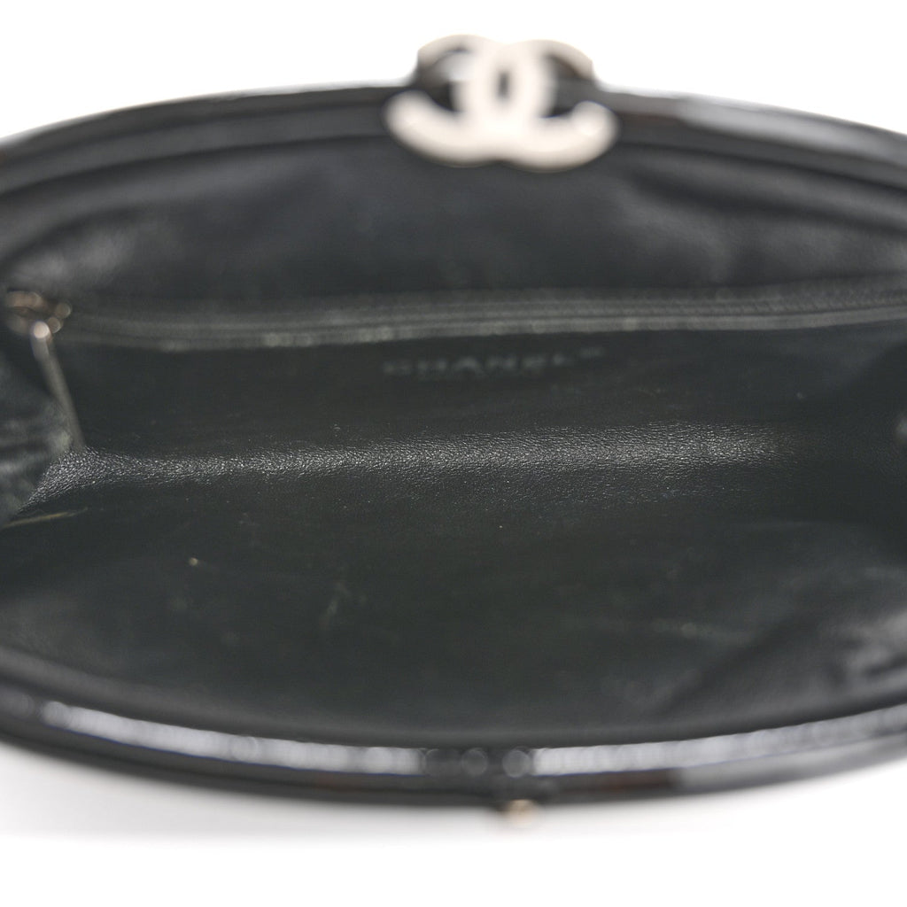 Patent Quilted Timeless Clutch Black