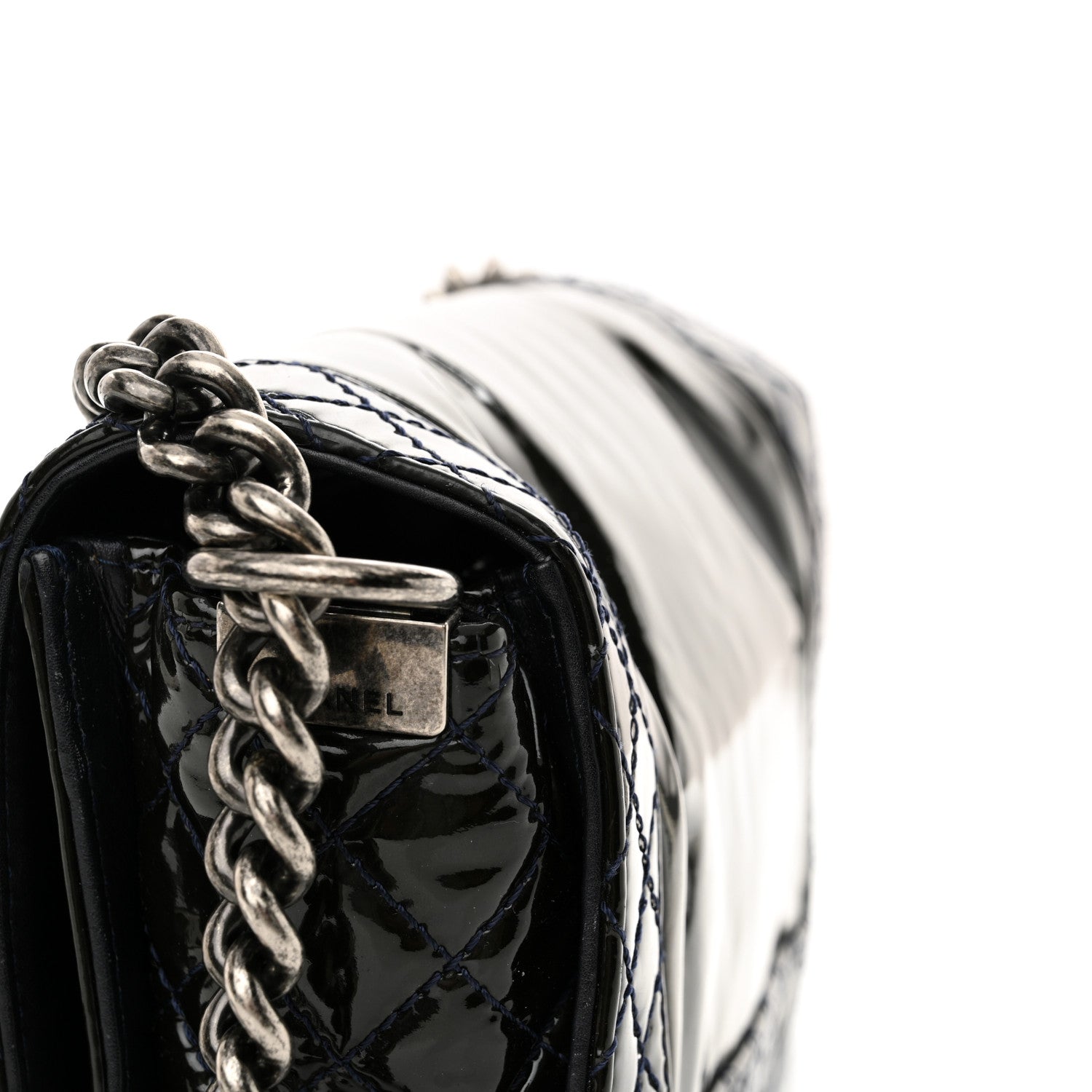 Patent Medium Boy Reverso Flap Black