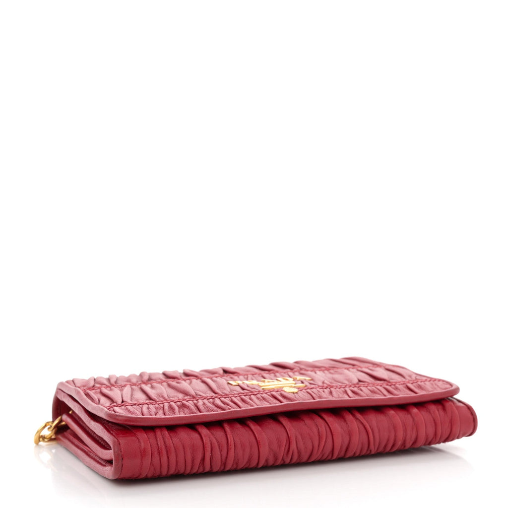 Nappa Gaufre Wallet On Chain Fuoco