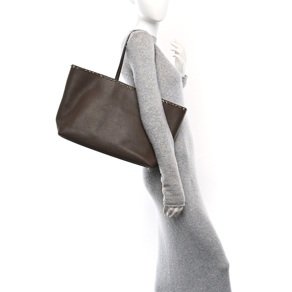 Grained Calfskin Rockstud Shoulder Tote Bright Cognac