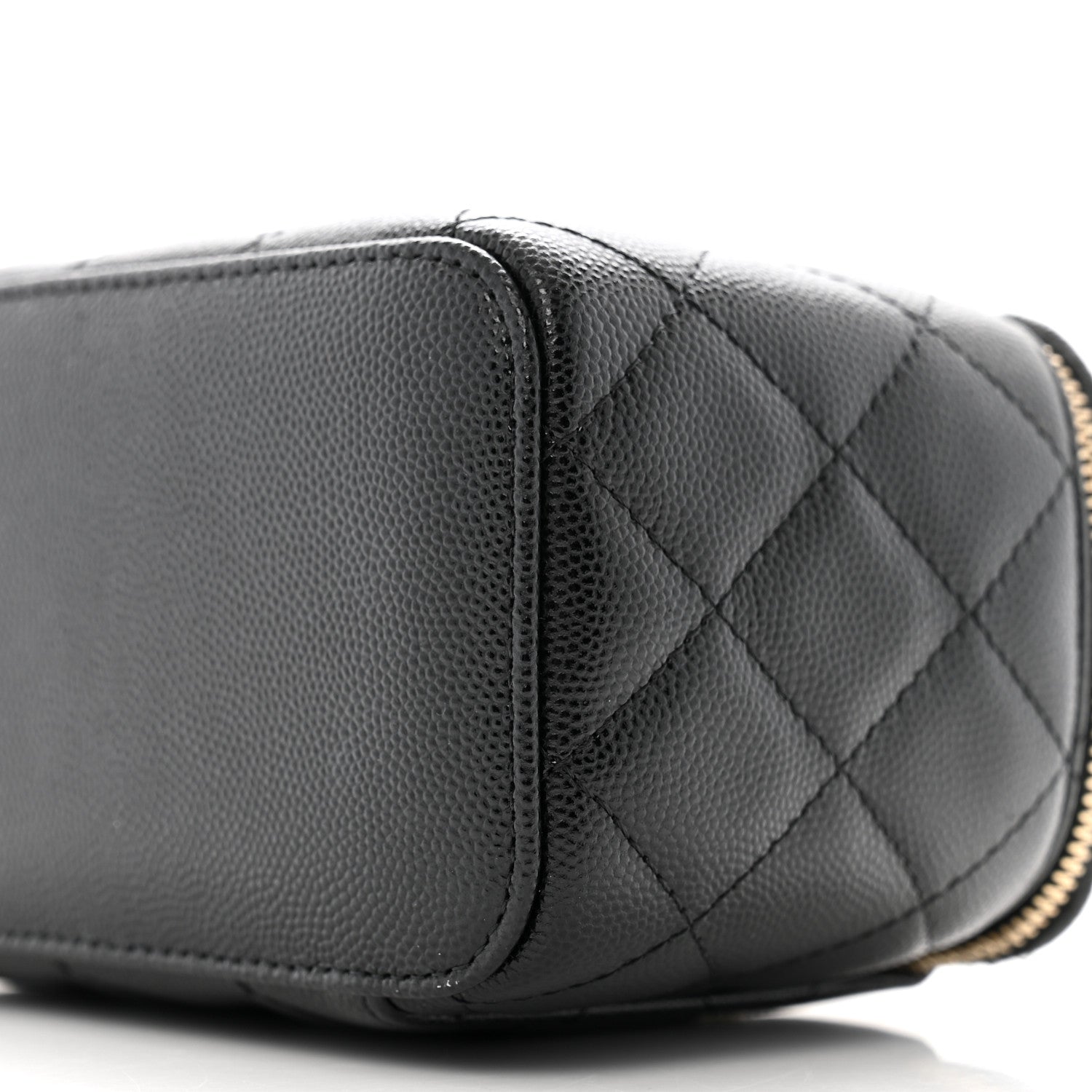 Caviar Quilted Small Vanity Case With Chain Black