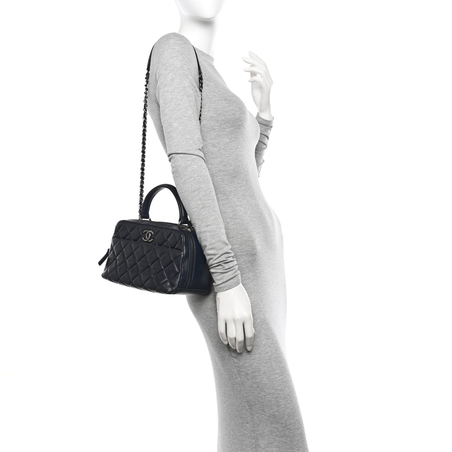 Lambskin Quilted Medium Trendy CC Bowling Bag Navy