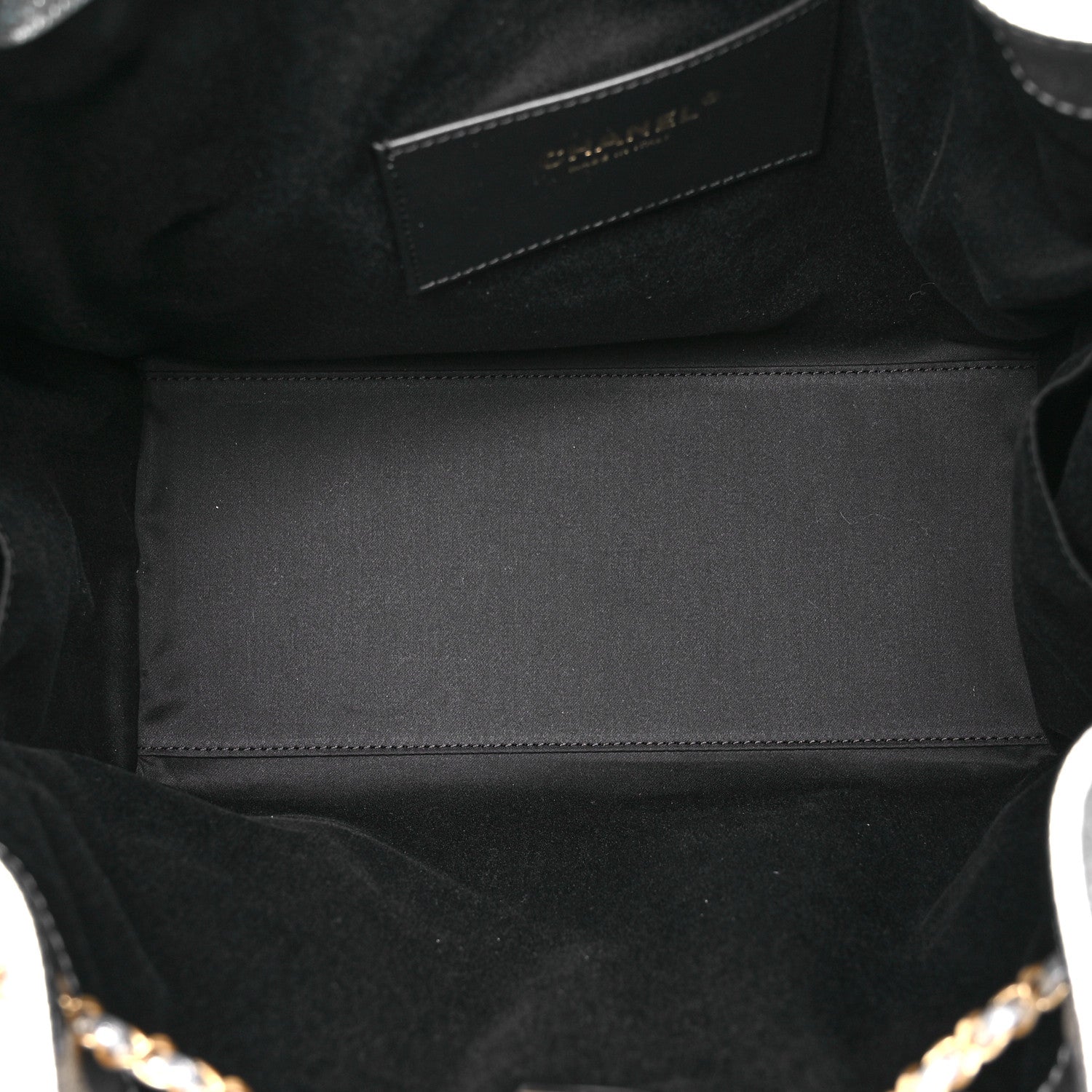 Metallic Caviar Quilted Medium Chanel 25 Handbag Silver