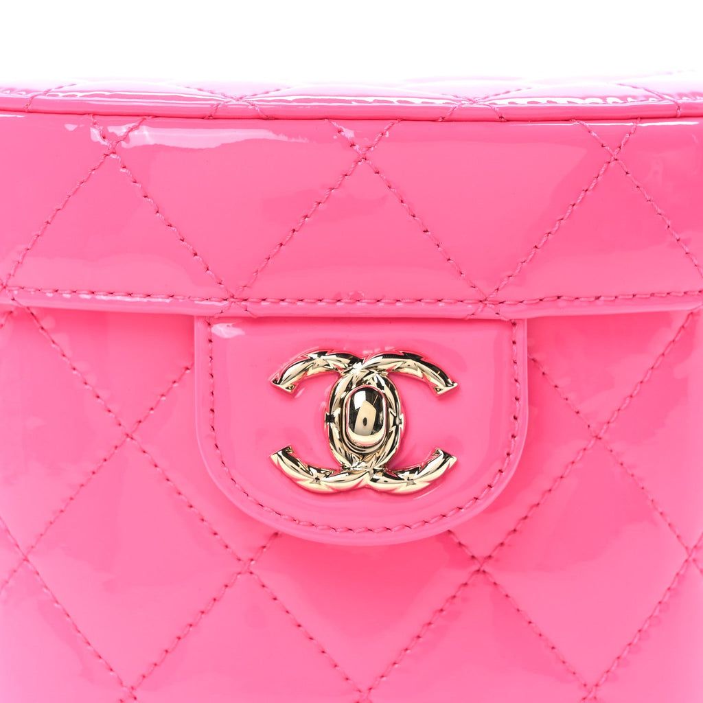 Patent Quilted CC Vani-Tea Case With Chain Neon Pink