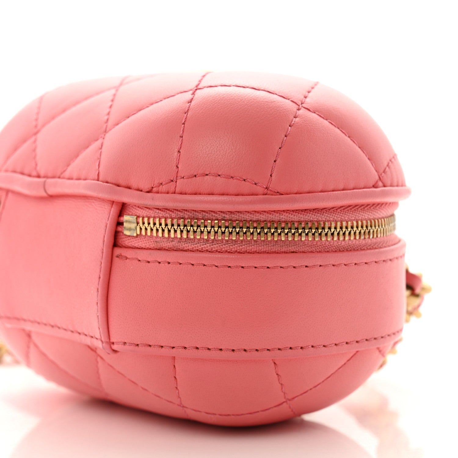 Lambskin Quilted CC Bubble Vanity Case With Chain Pink