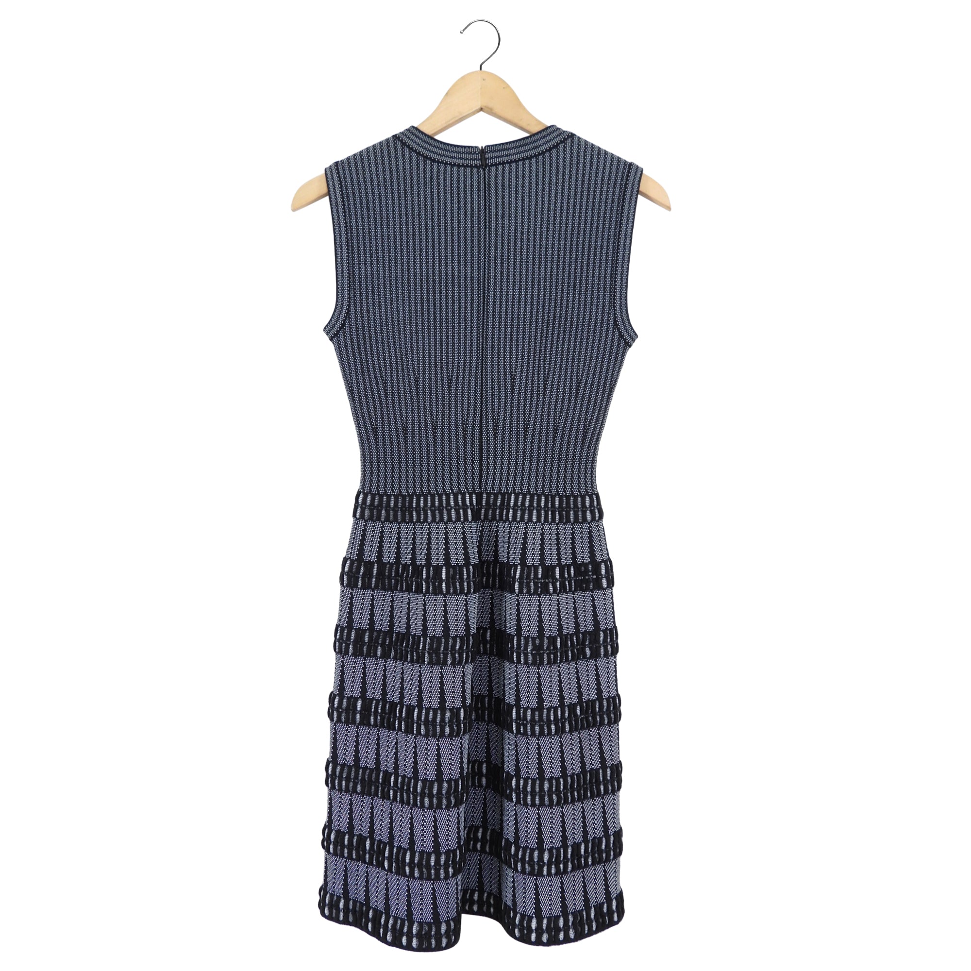 Alaia Black and White Sleeveless Stretch Knit Dress - 2/4