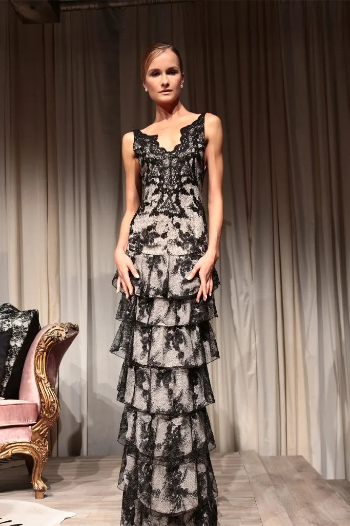 Alice + Olivia 'Powell' Tiered Gown - Women's 2
