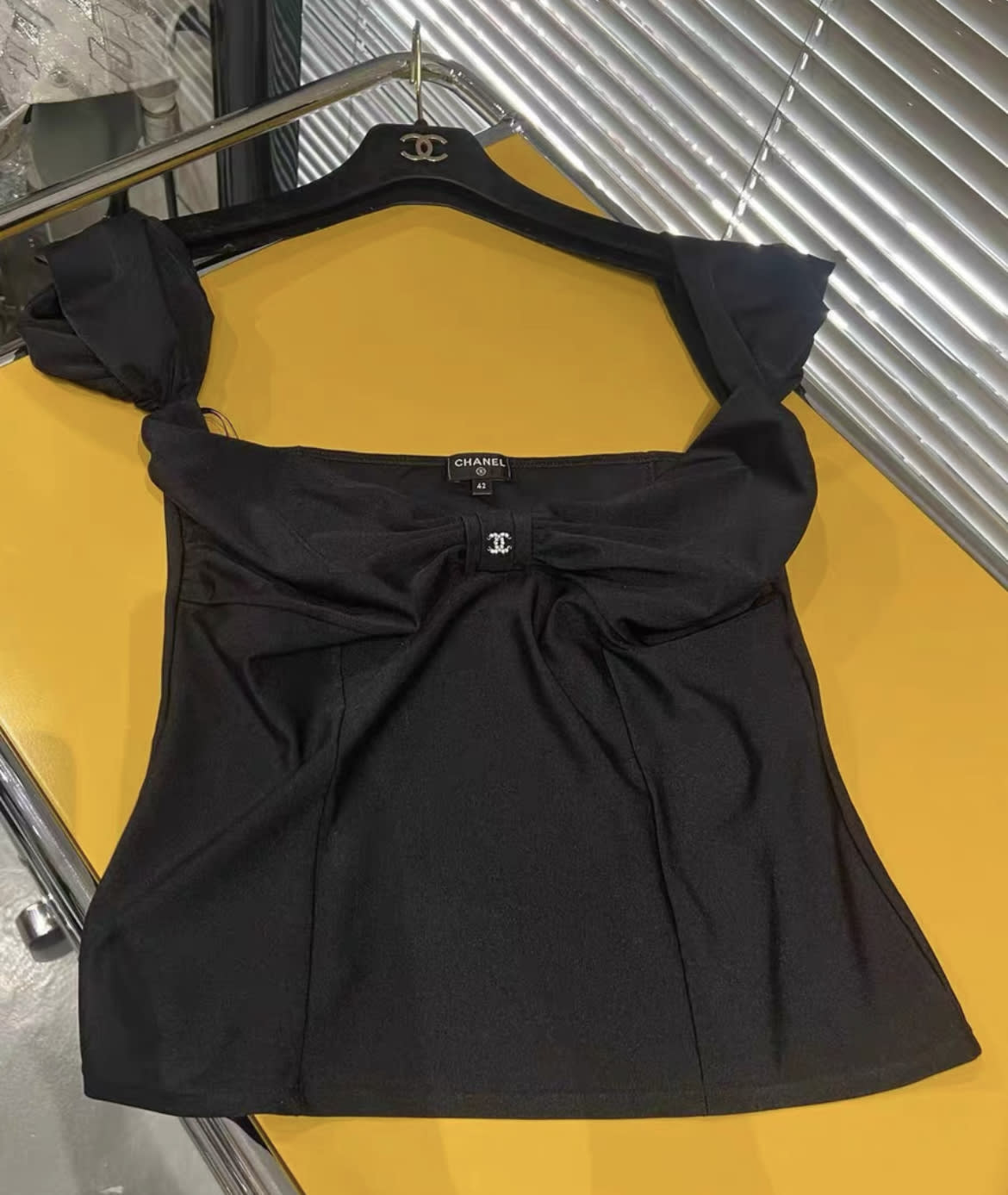 Chanel 23S Popular Bowknot Off Shoulder Slim Fit Top Size 42