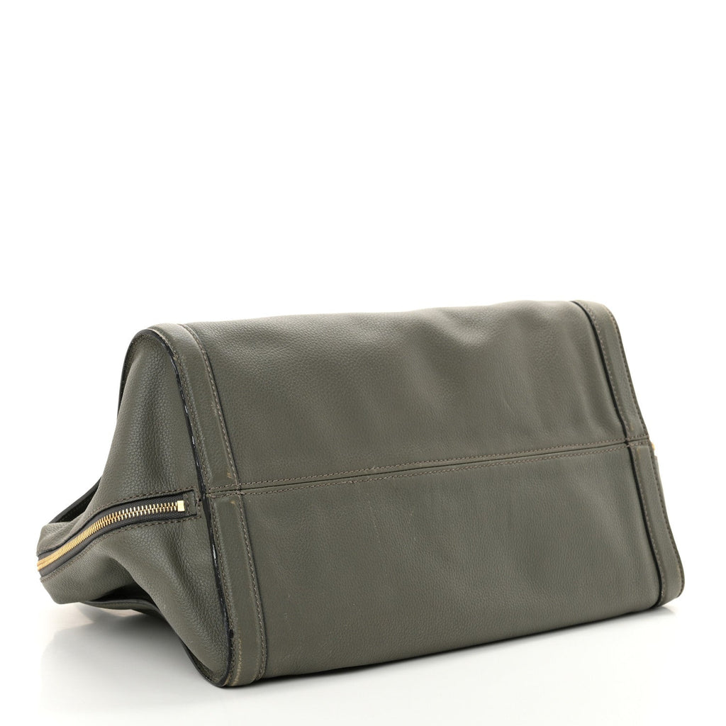 Pebbled Calfskin Large Skull Padlock Zip Around Tote Dark Grey