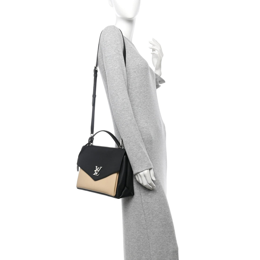 Soft Calfskin My Lockme Top Handle Vanille Black