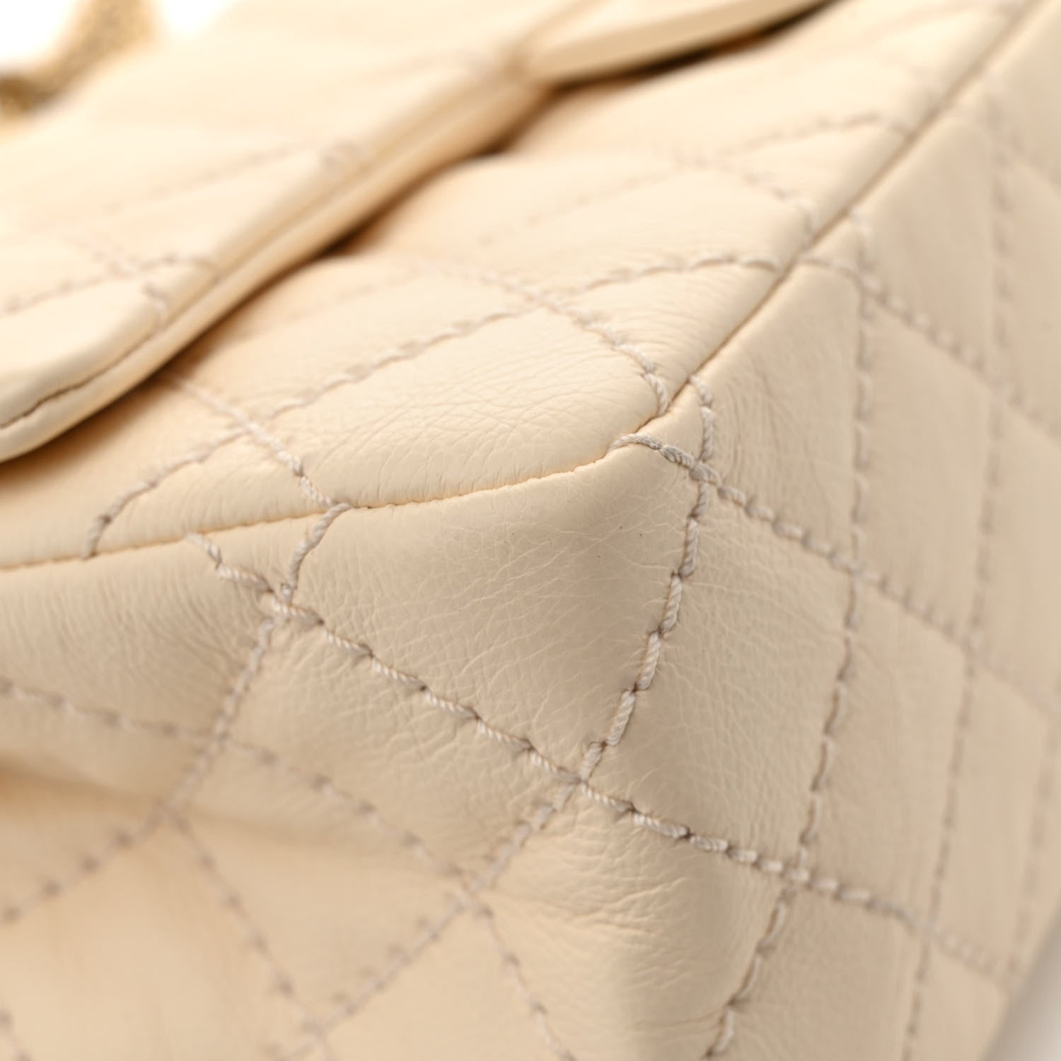 Aged Calfskin Quilted 2.55 Reissue 226 Flap Ivory