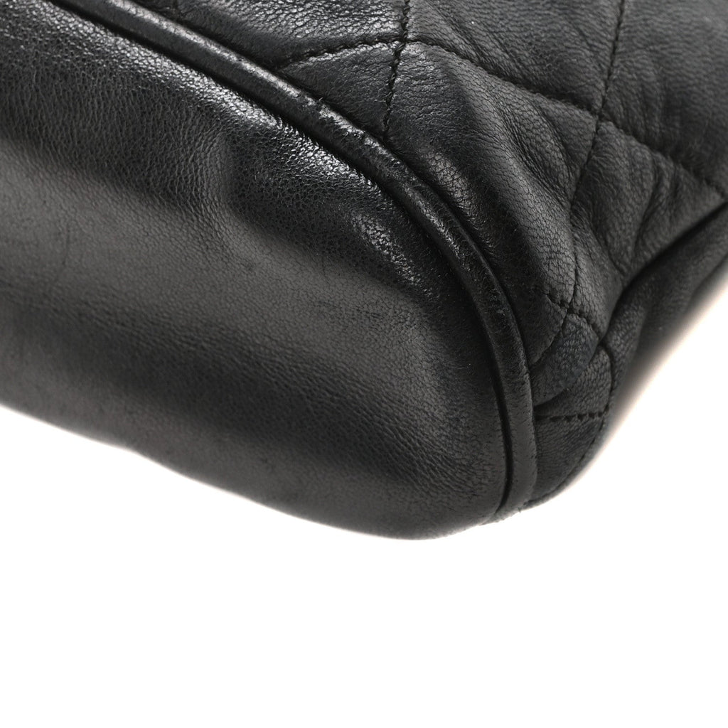 Caviar Quilted Shoulder Bag Black