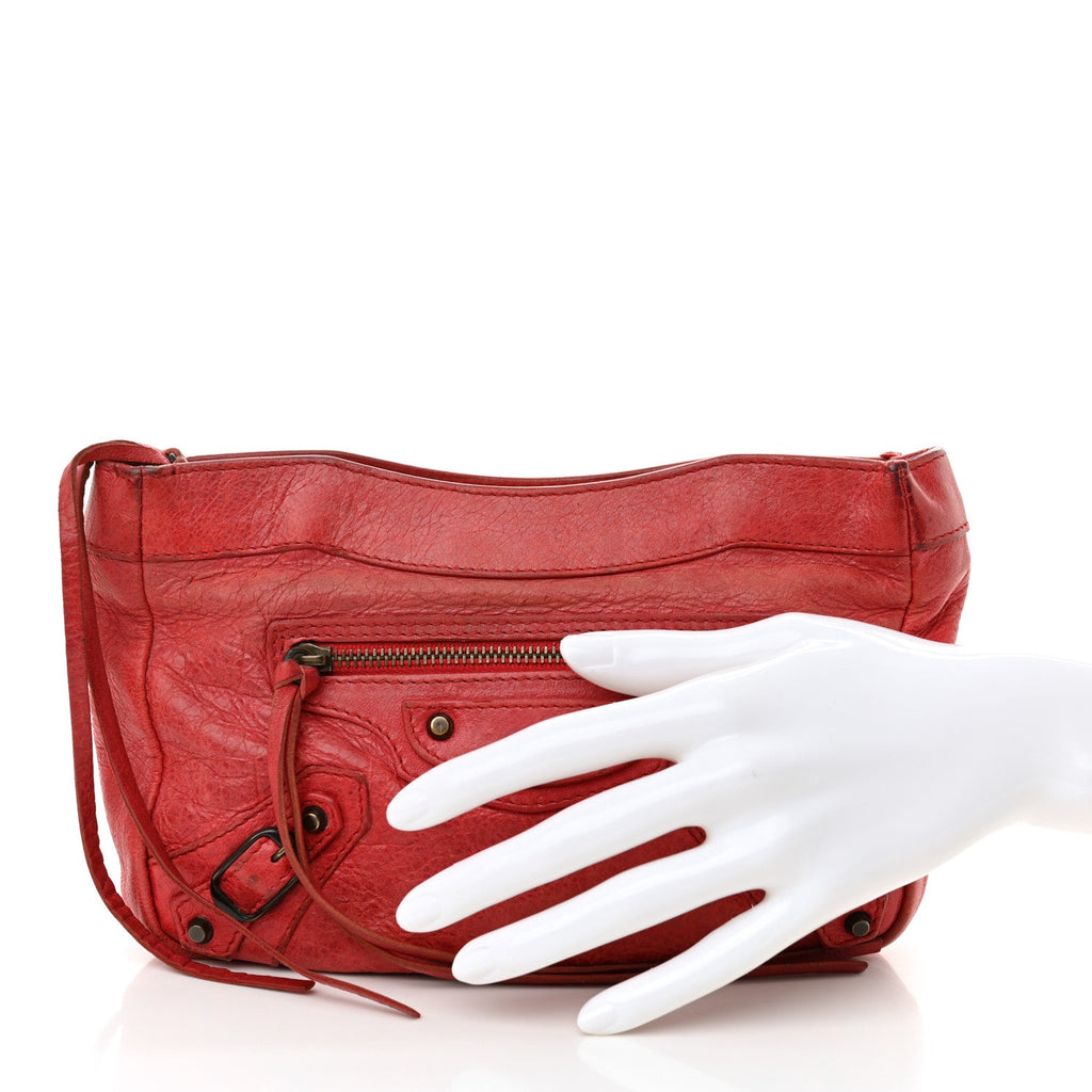 Chevre Classic Hardware Porte Toilette Makeup Clutch  Rouge Coquelicot