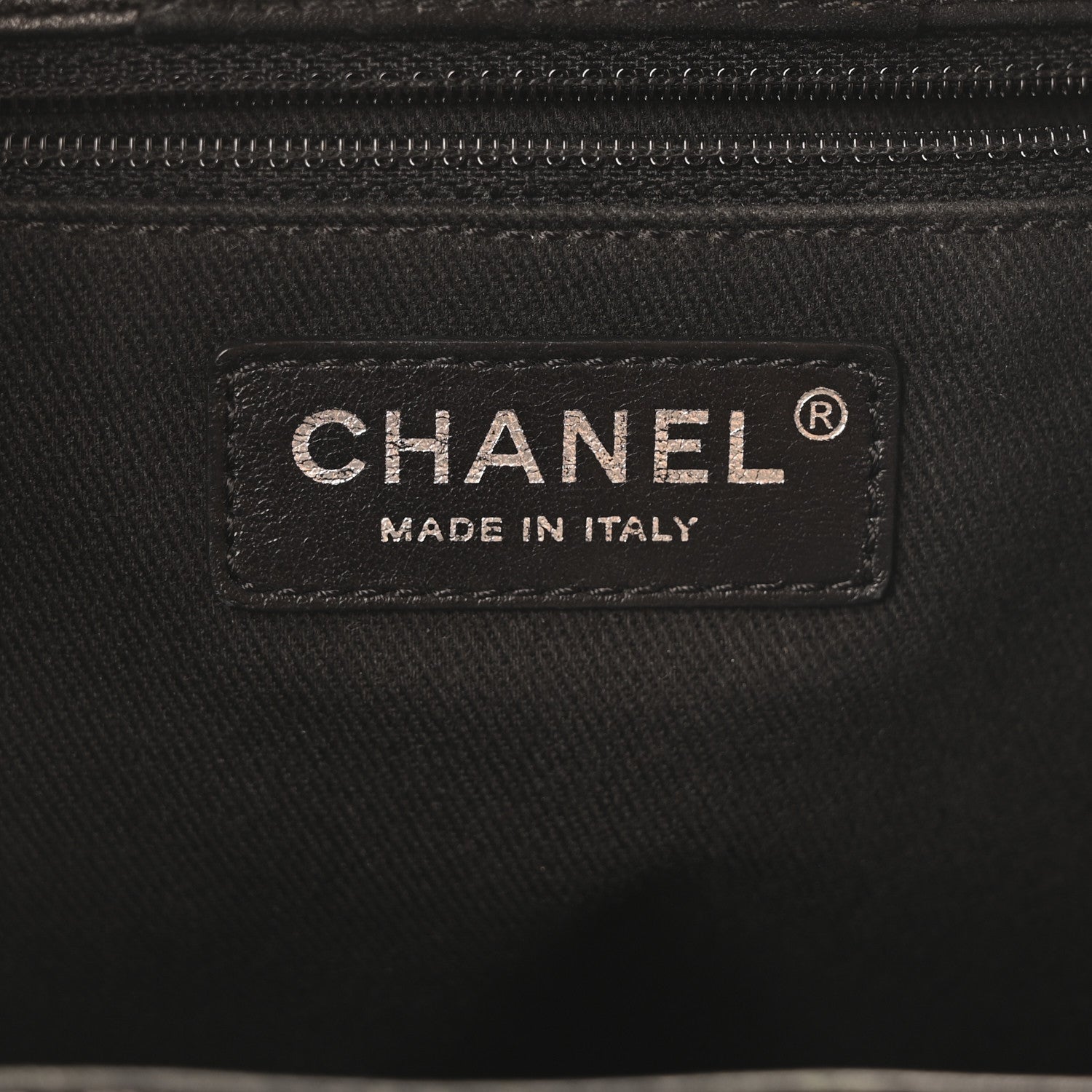 Caviar Quilted Large CC Bucket Bag Black