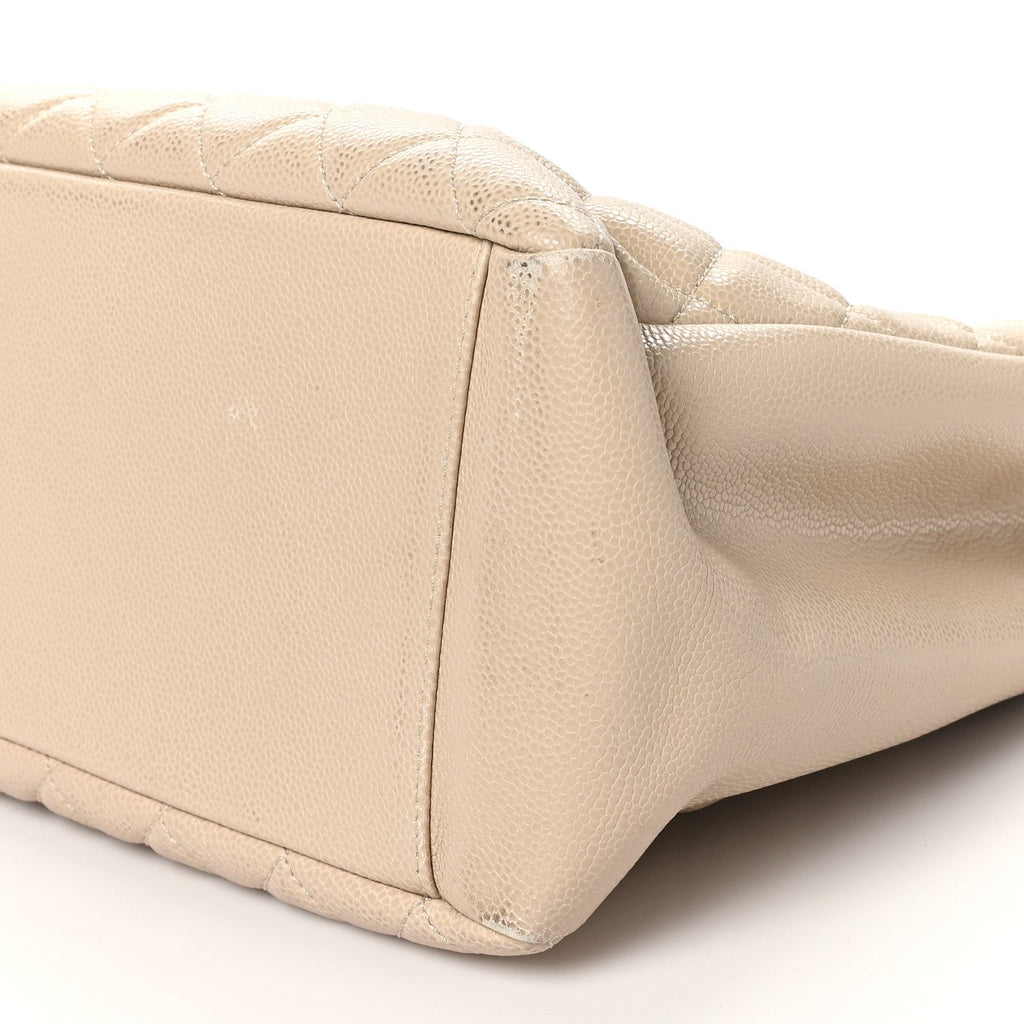 Caviar Quilted Grand Shopping Tote GST Beige Clair
