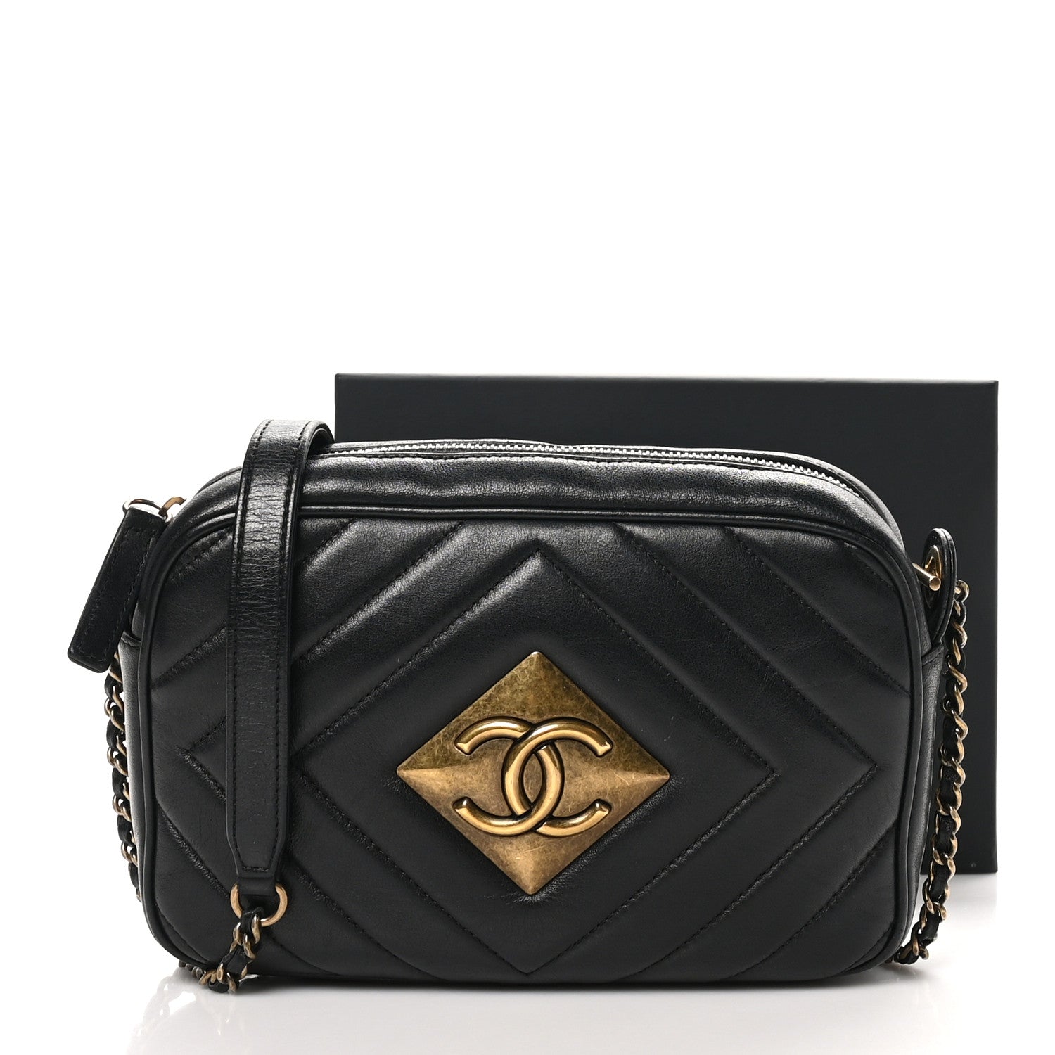 Lambskin Chevron Quilted Pyramid CC Camera Case Black