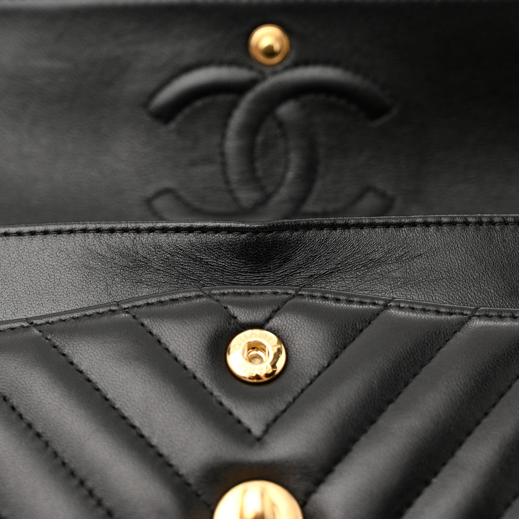 Lambskin Chevron Quilted Small Double Flap Black