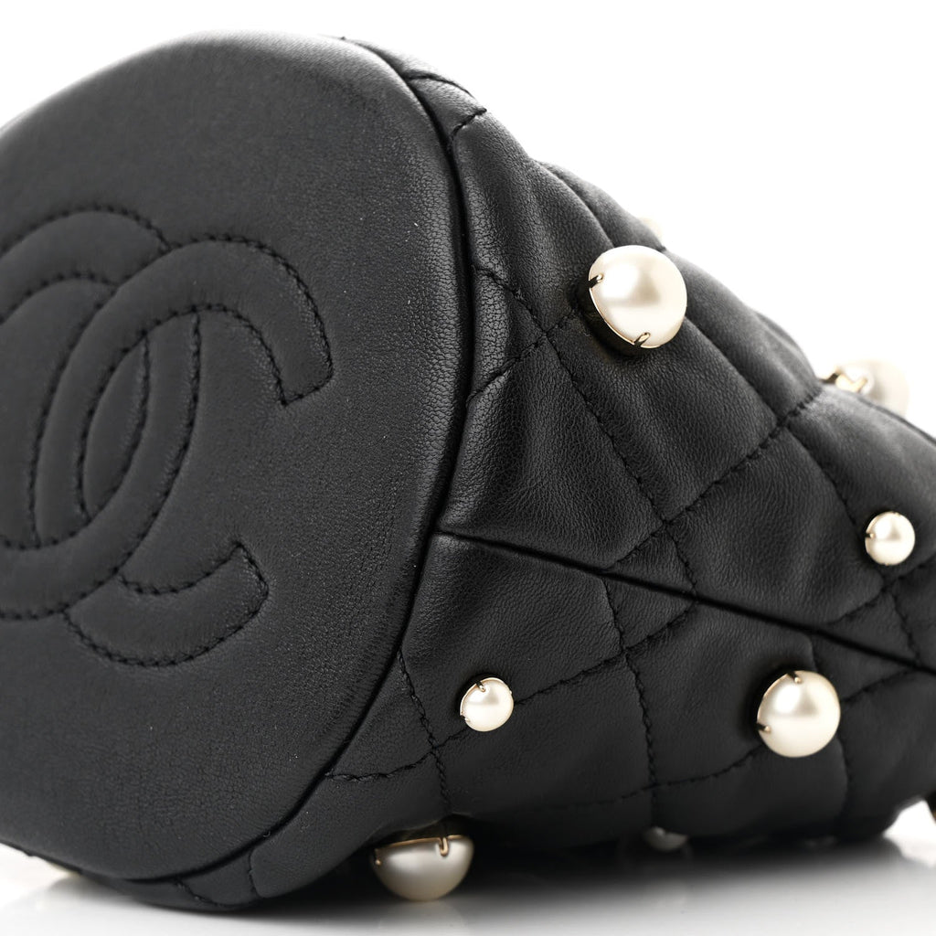 Lambskin Quilted Pearl Mini About Pearls Drawstring Bag Black