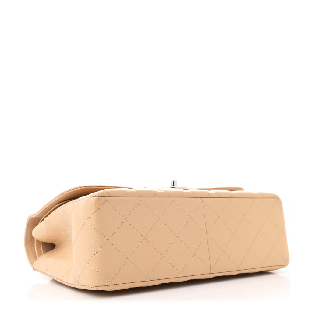 Caviar Quilted Jumbo Double Flap Beige Clair