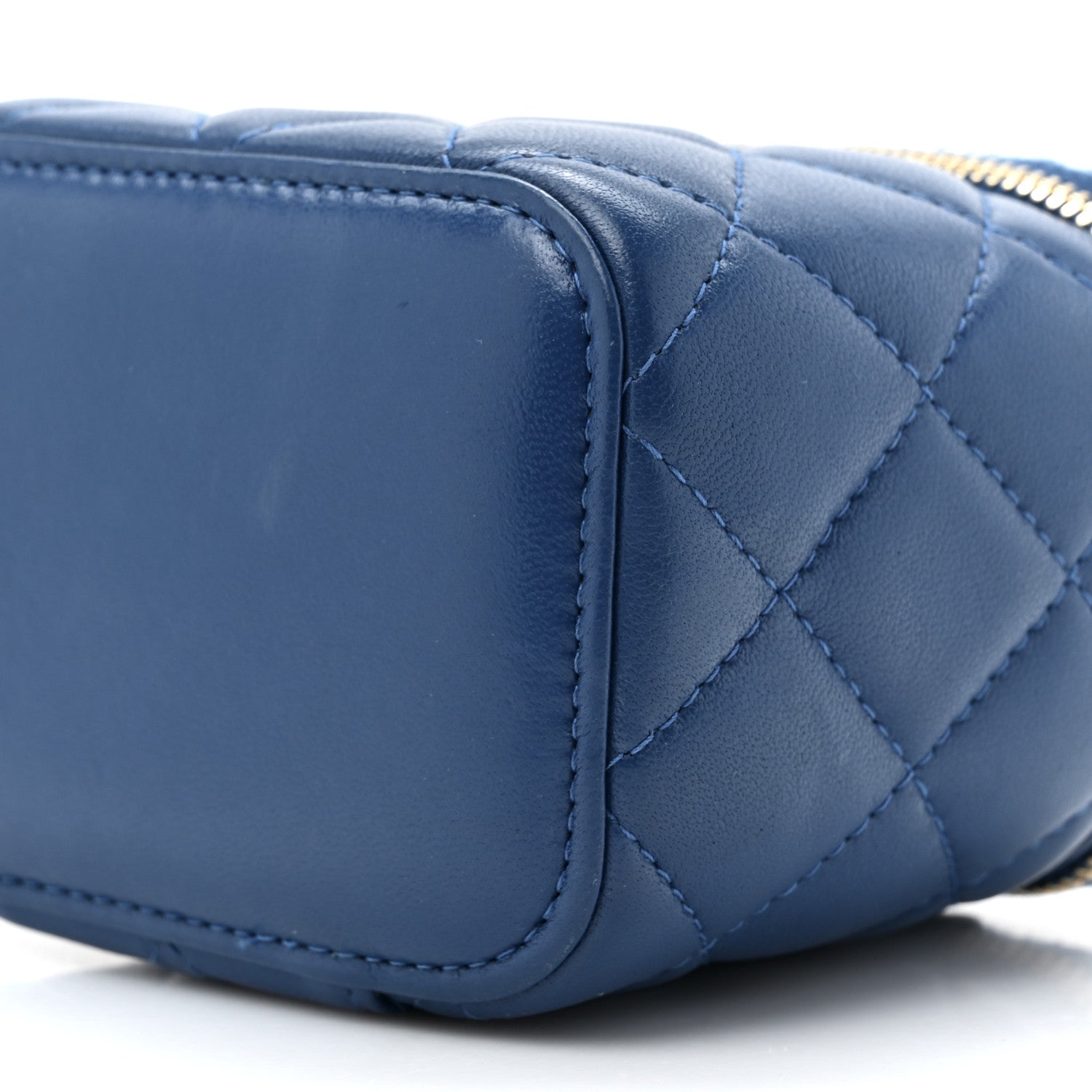 Lambskin Quilted Pearl Crush Mini Vanity Case With Chain Blue