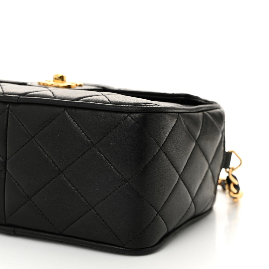 Lambskin Quilted Flap Camera Tassel Case Black