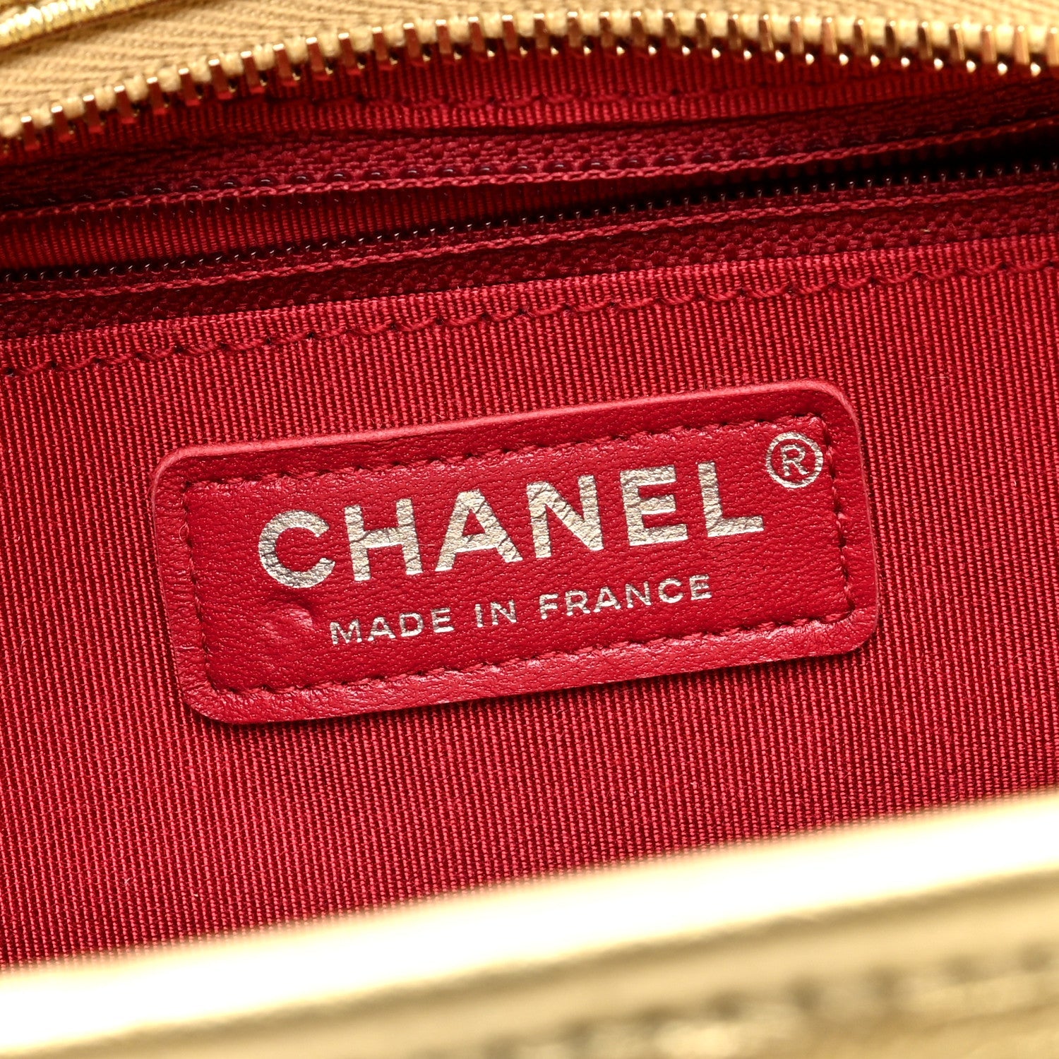 Metallic Aged Calfskin Quilted Medium Gabrielle Gold