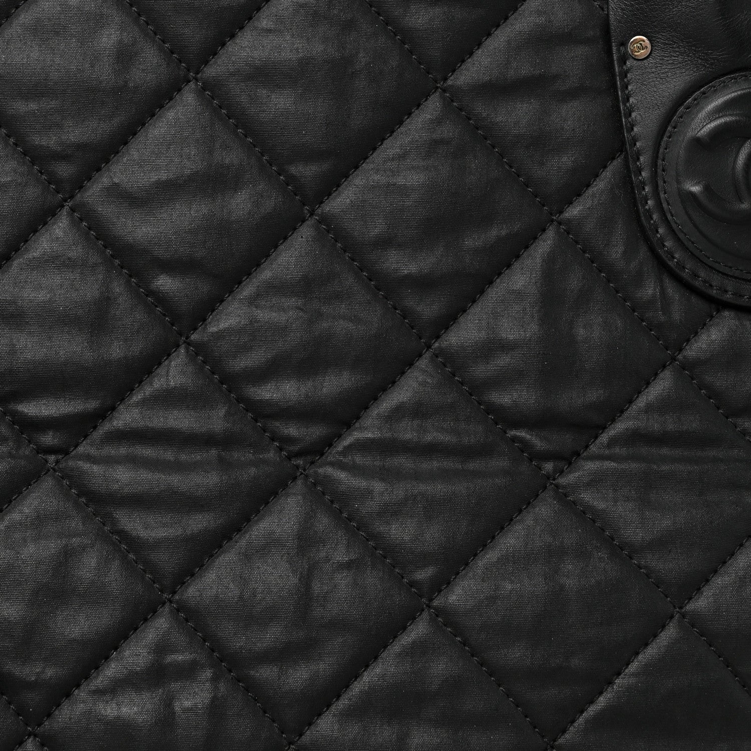 Nylon Quilted Duffle Trolley Black