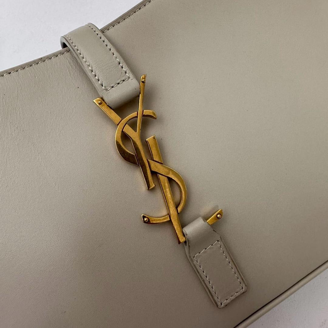 Saint Laurent Paris Le 5 to 7 White Smooth Leather Bag