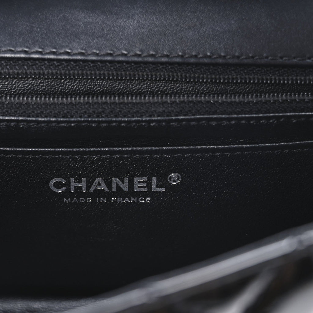 Patent Calfskin Quilted 2.55 Reissue Mini Flap So Black