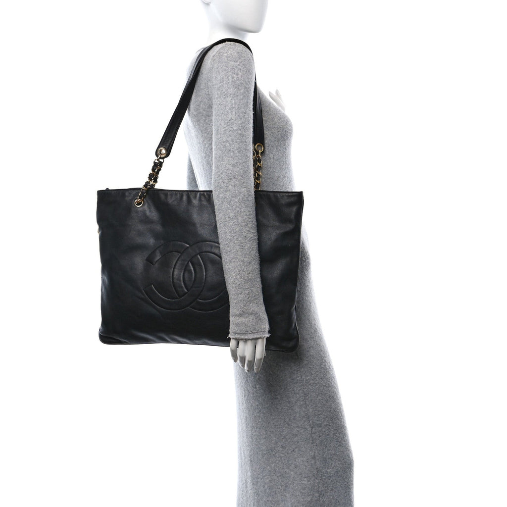 Lambskin Timeless CC Shoulder Bag Black