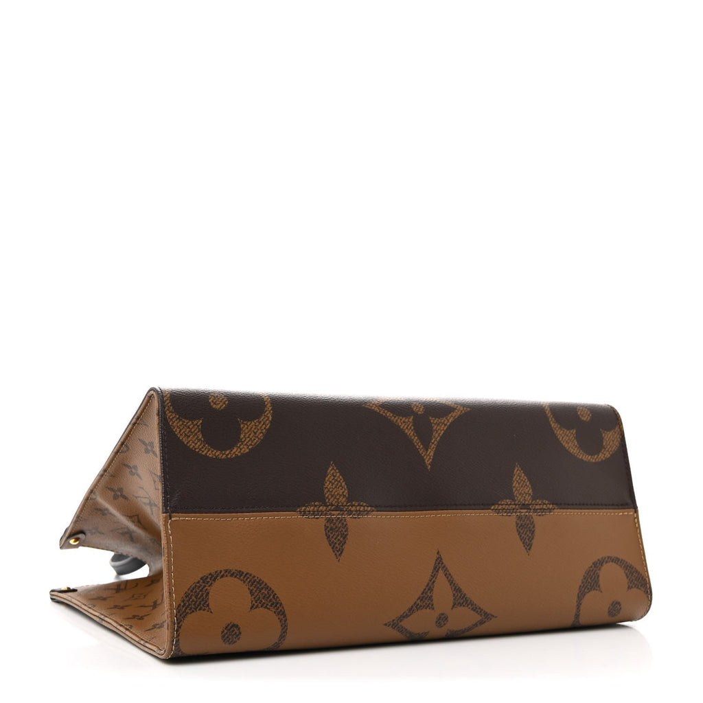 Reverse Monogram Giant Onthego MM