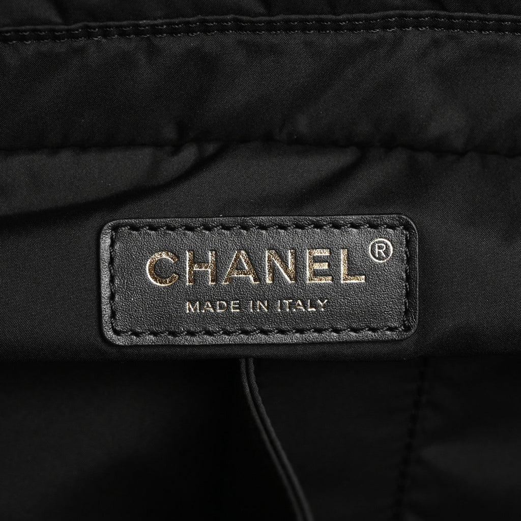 Shiny Grained Calfskin Quilted Large Travel Bowling Bag Black