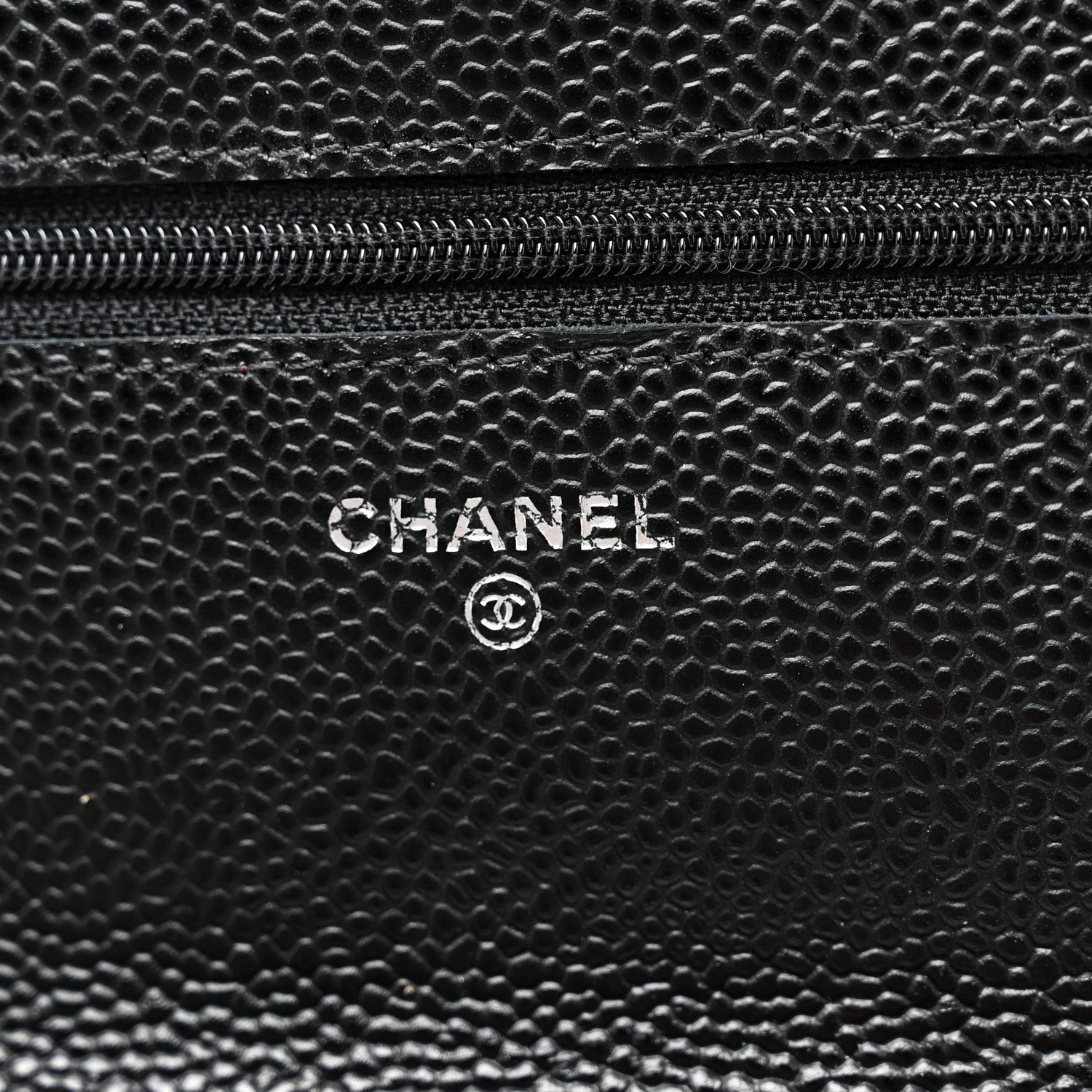 Caviar Quilted Wallet on Chain WOC Black