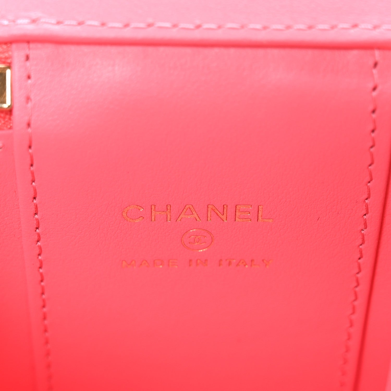 Caviar Quilted Mini Vanity Case With Chain Pink