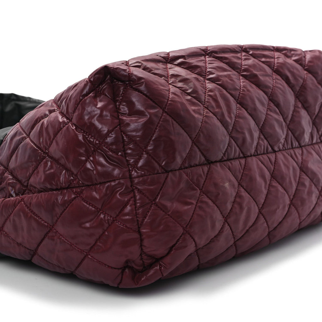 Nylon Quilted Coco Cocoon Reversible Tote Black