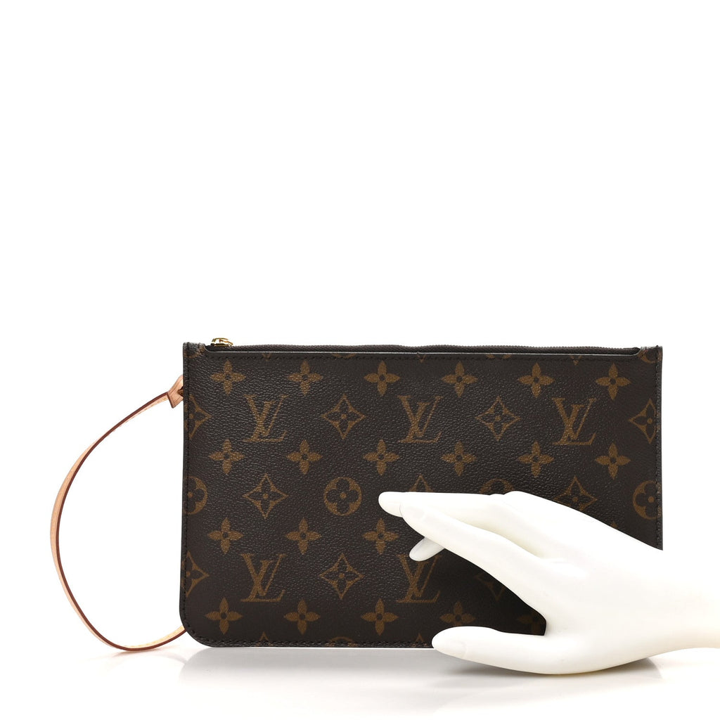 Monogram Carry It Pochette