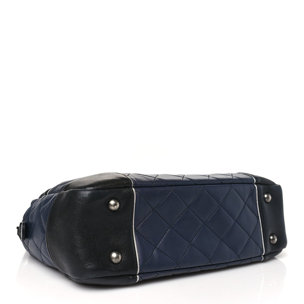 Lambskin Quilted CC Bi-Color Camera Case Navy Black