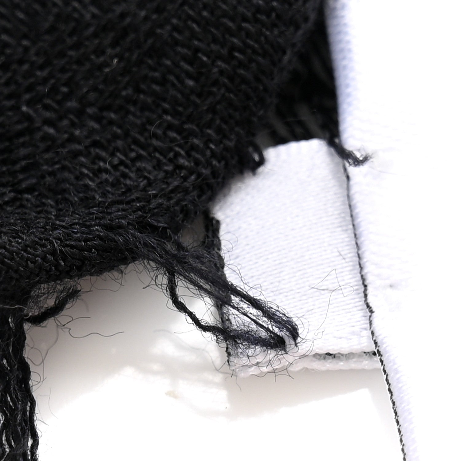 Wool Silk Cashmere Oblique Shawl Black