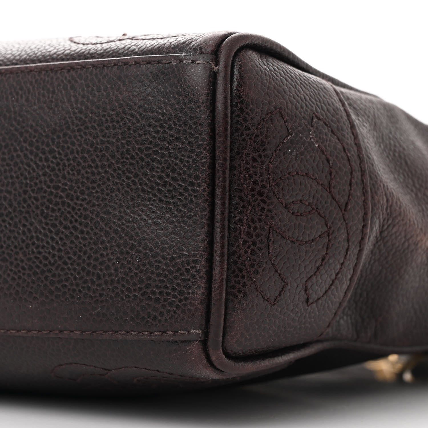Caviar CC Shoulder Bag Dark Brown