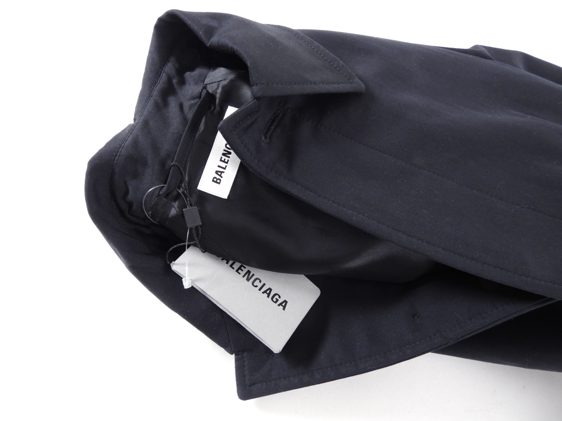 Balenciaga 2018 Black Cotton Sculpted Hip Belted Spring Coat  - FR36 / USA 2