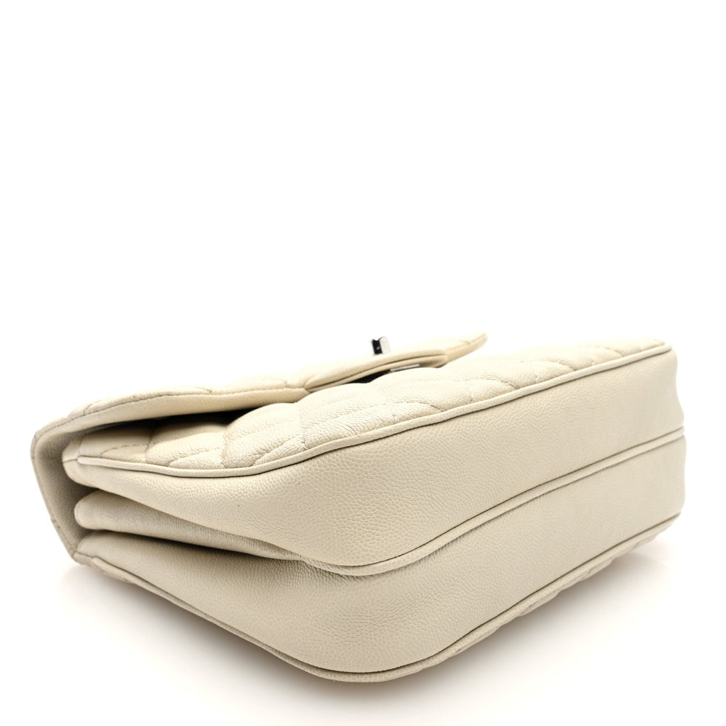 Caviar Quilted Medium Urban Companion Flap White