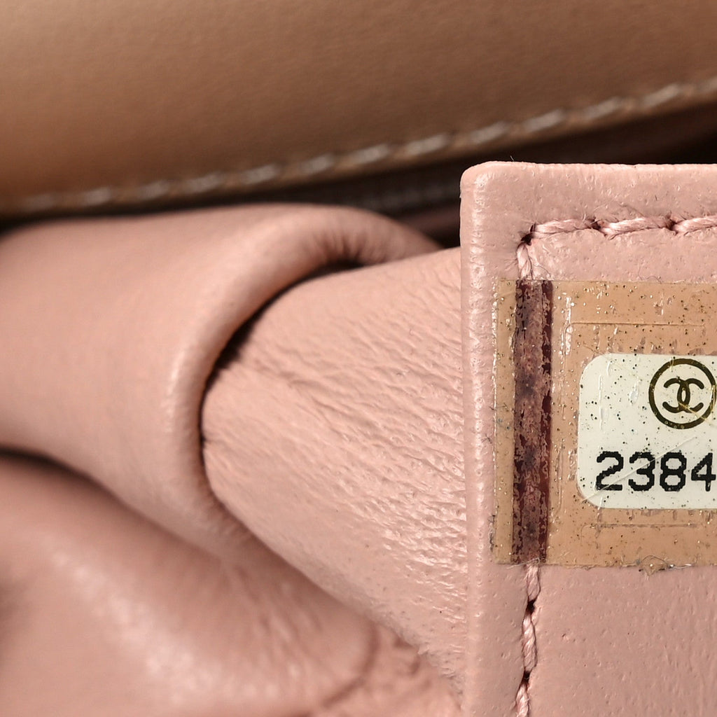 Caviar Quilted Medium CC Filigree Flap Beige