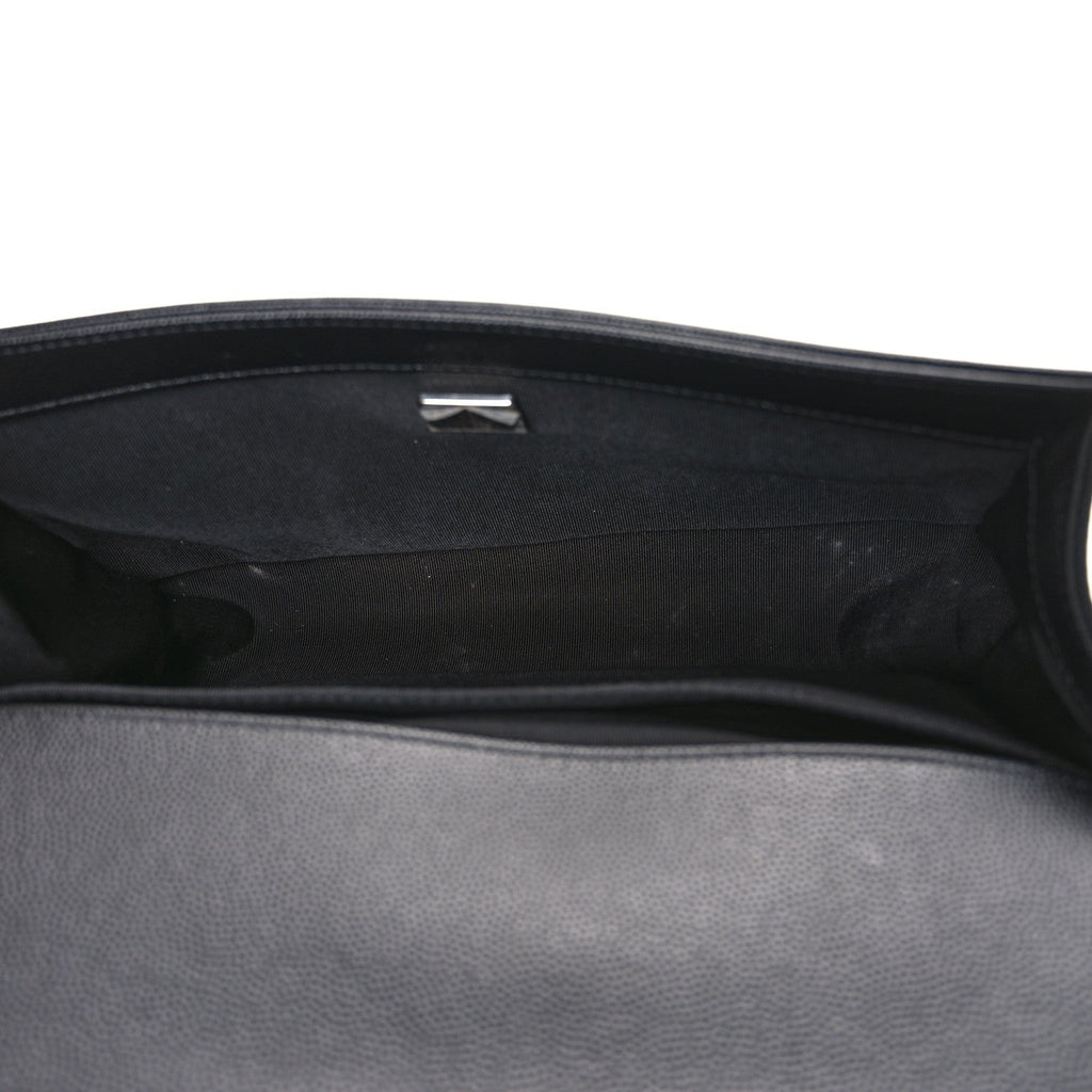Caviar Quilted Medium Boy Flap Black
