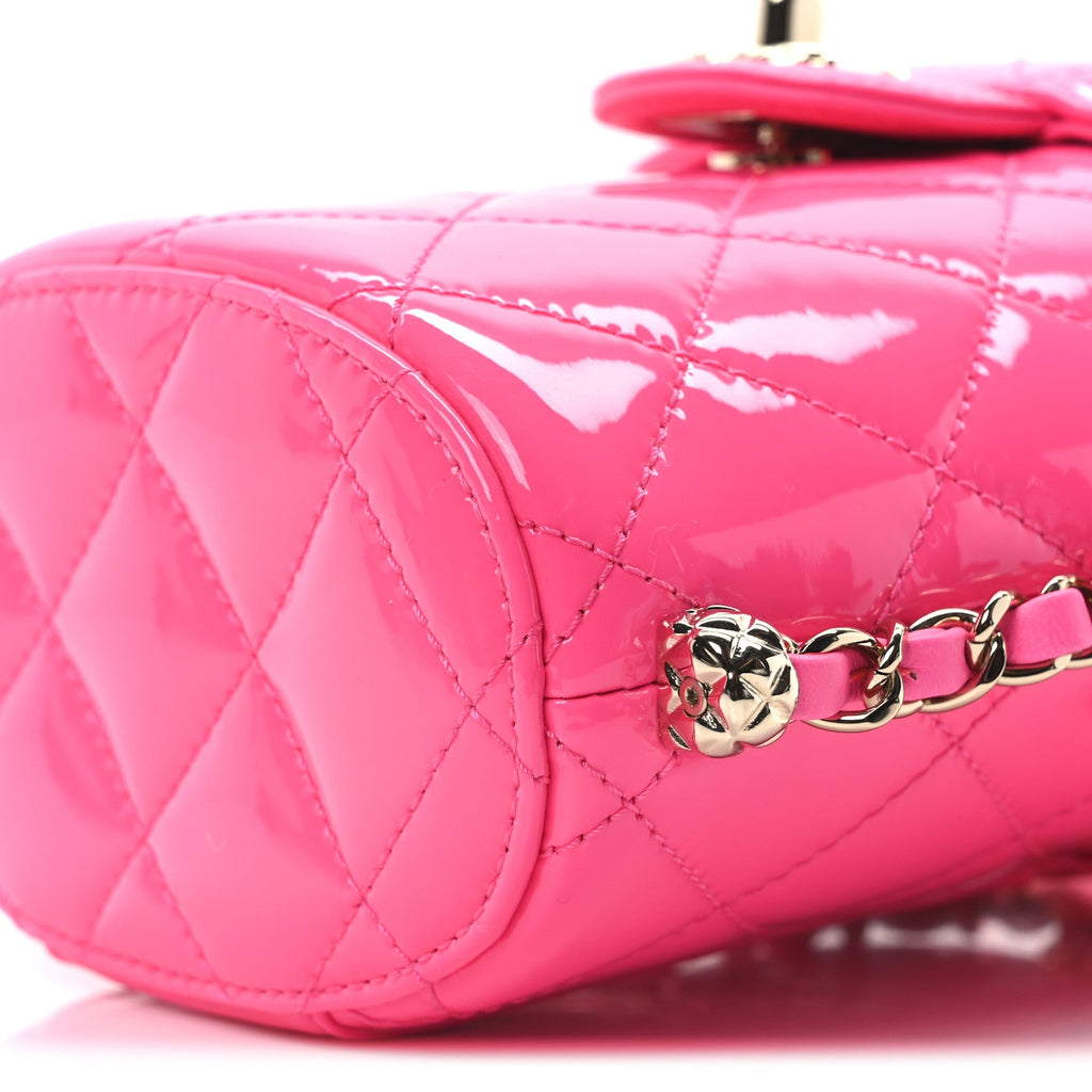 Patent Quilted CC Vani-Tea Case With Chain Neon Pink