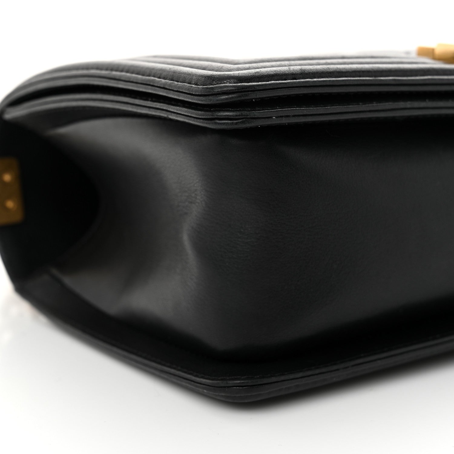 Lambskin Quilted Medium Boy Flap Black
