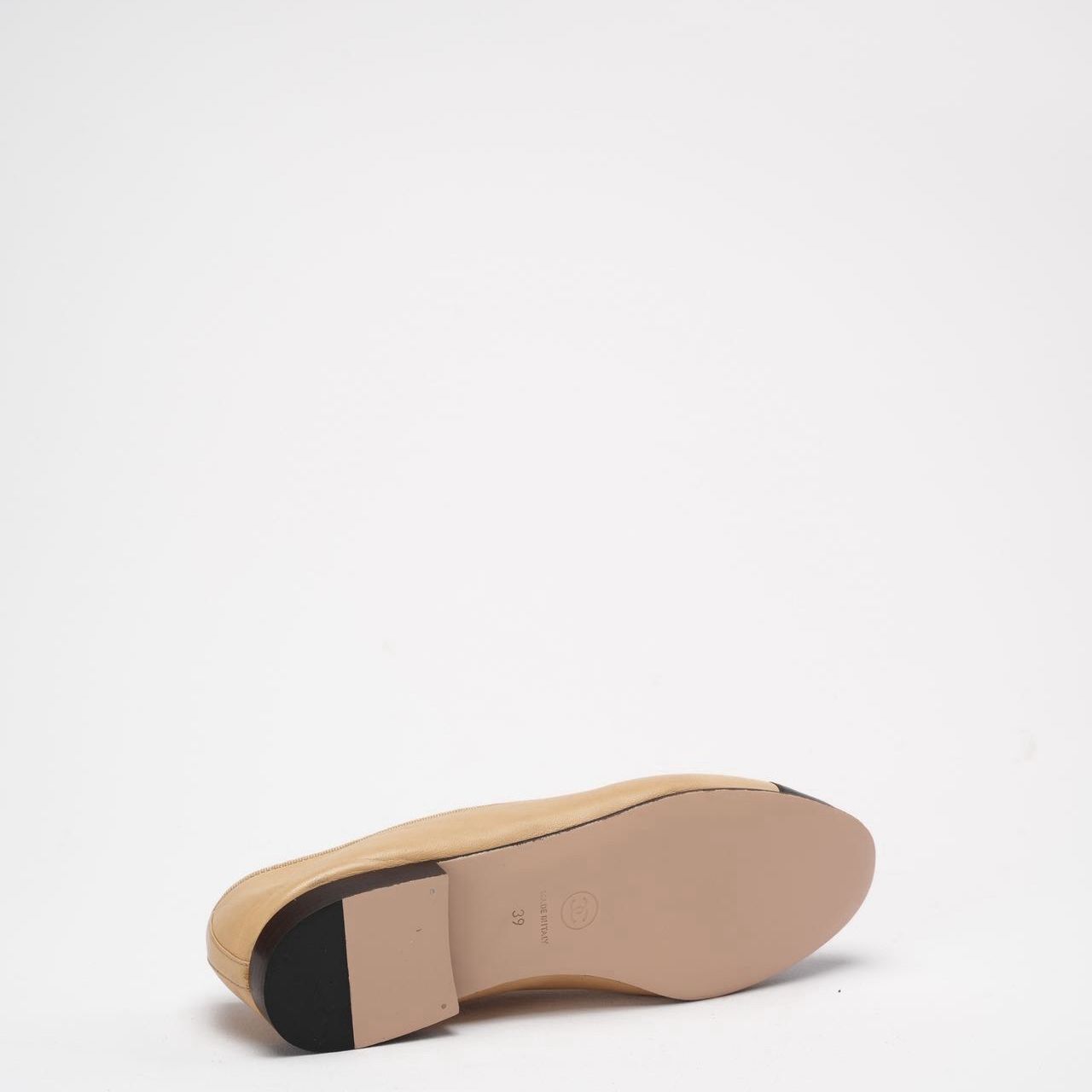 Chanel Beige / Black Leather CC Cap Toe Ballet Flats 39