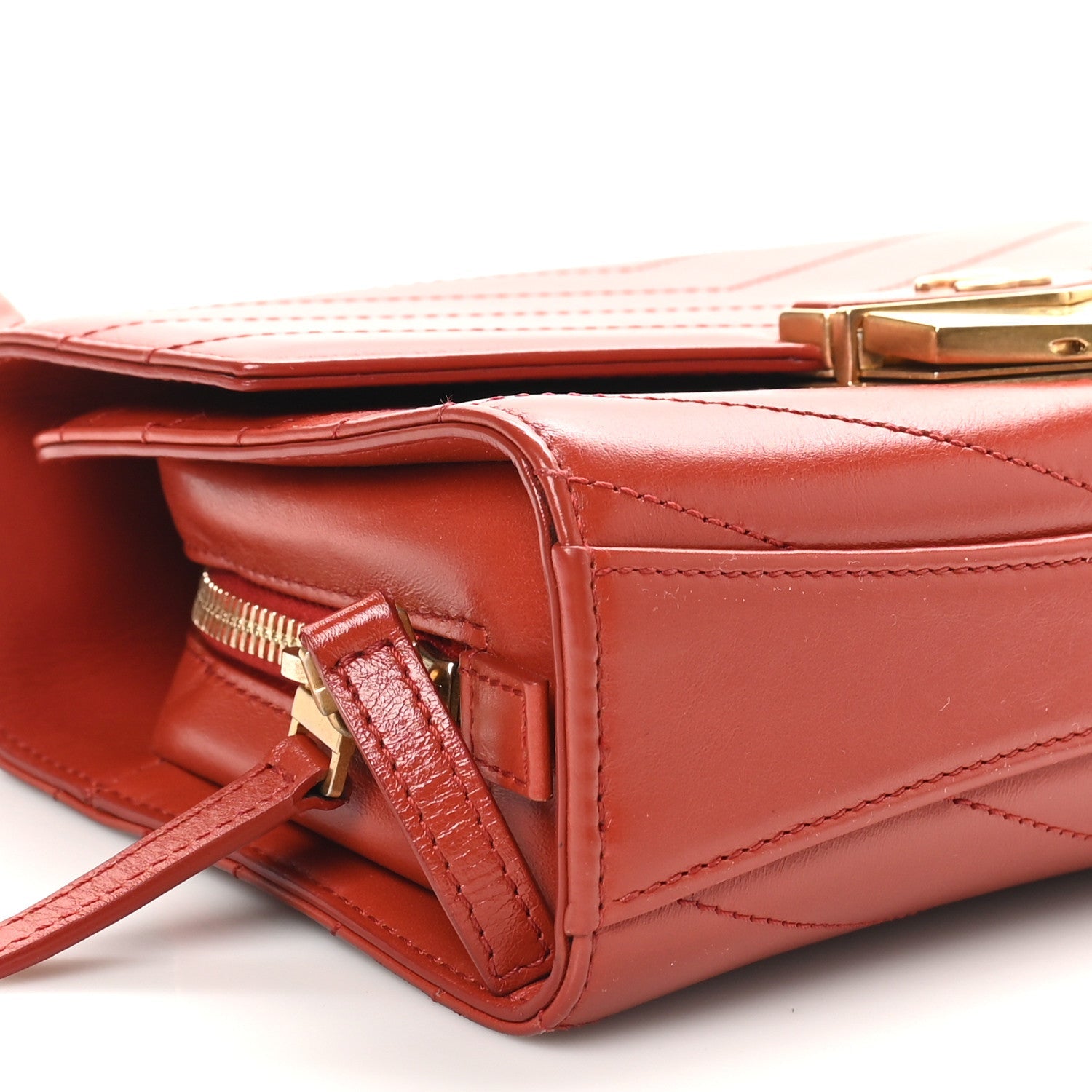 Calfskin Chevron Quilted Large Medal Flap Red