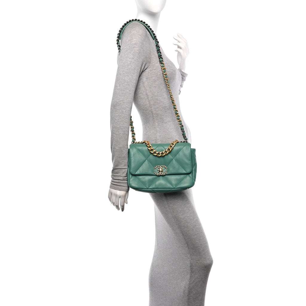 Lambskin Quilted Medium Chanel 19 Flap Green